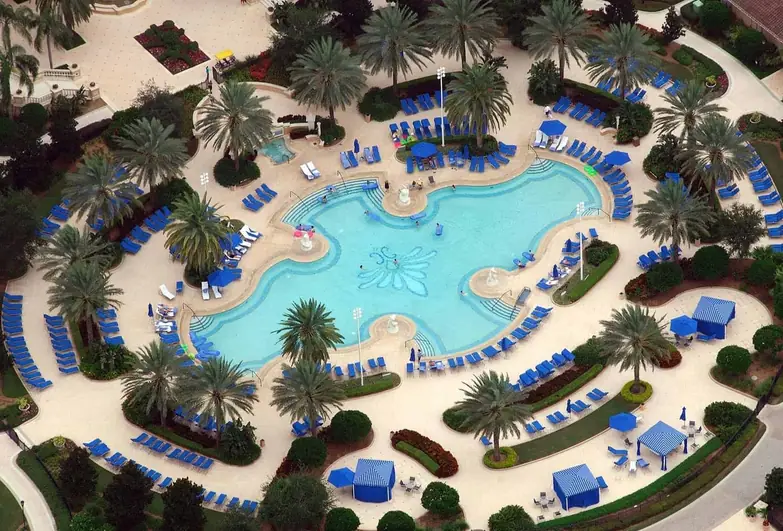 Commercial Pools