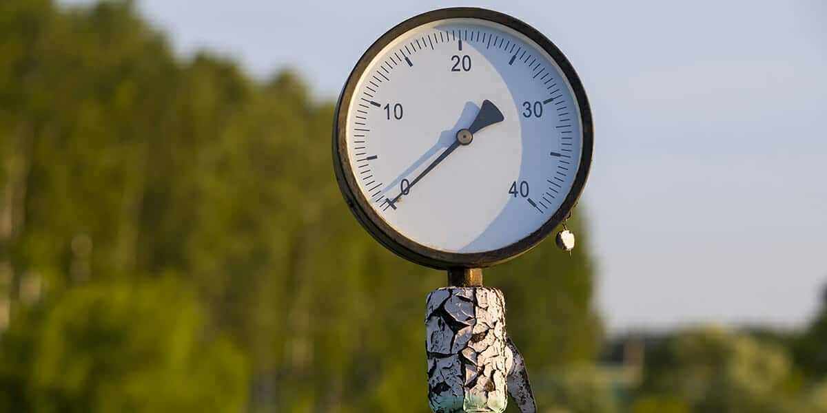 What Should the Pool Filter Pressure Gauge Read?